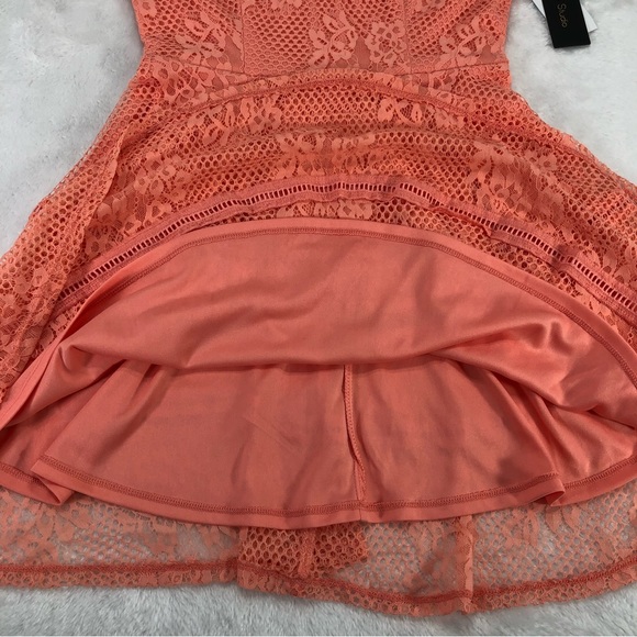 City Studio, Lined Lace Fit and Flare Dress, Size 5 - Picture 3 of 9